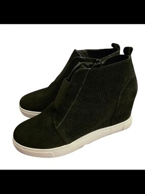 Steve Madden Black Hidden Wedge Sneaker Boot NEW SZ 9